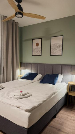 Mint Apartment with outdoor space - self check-in Warsaw